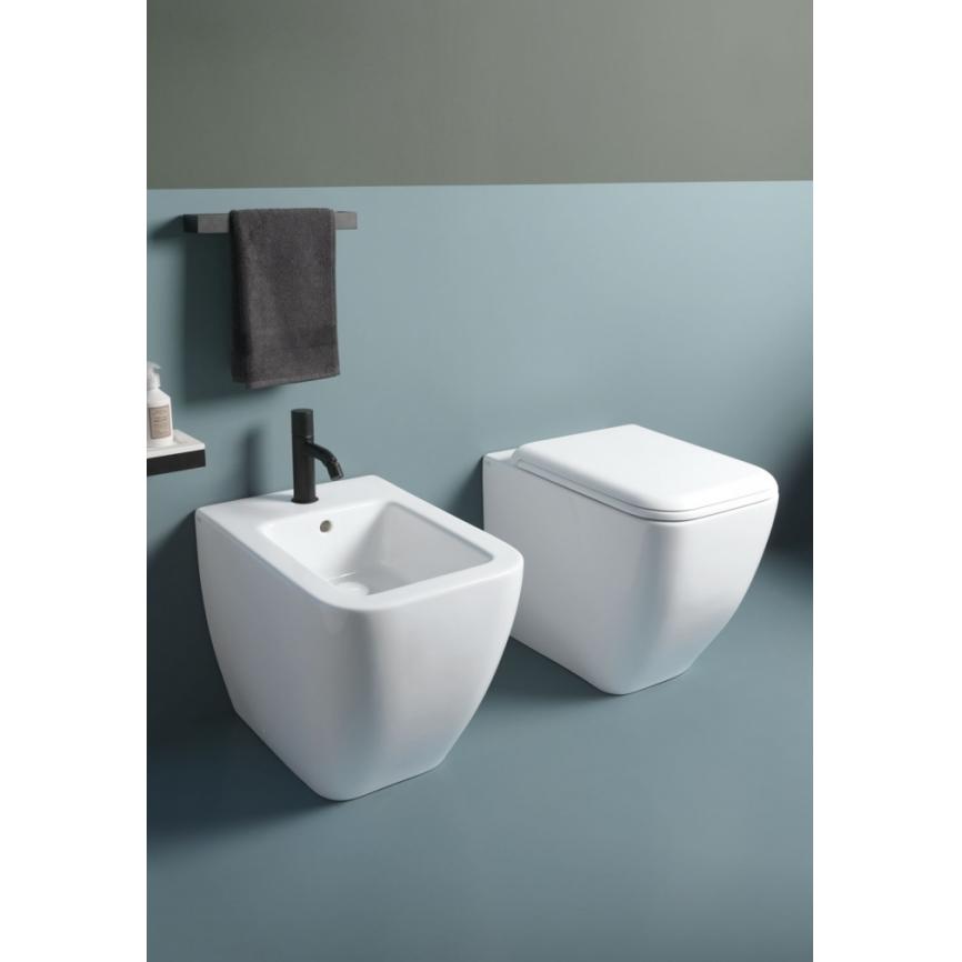 Унитаз напольный безободковый Cielo Shui Comfort со смещенным сливом
